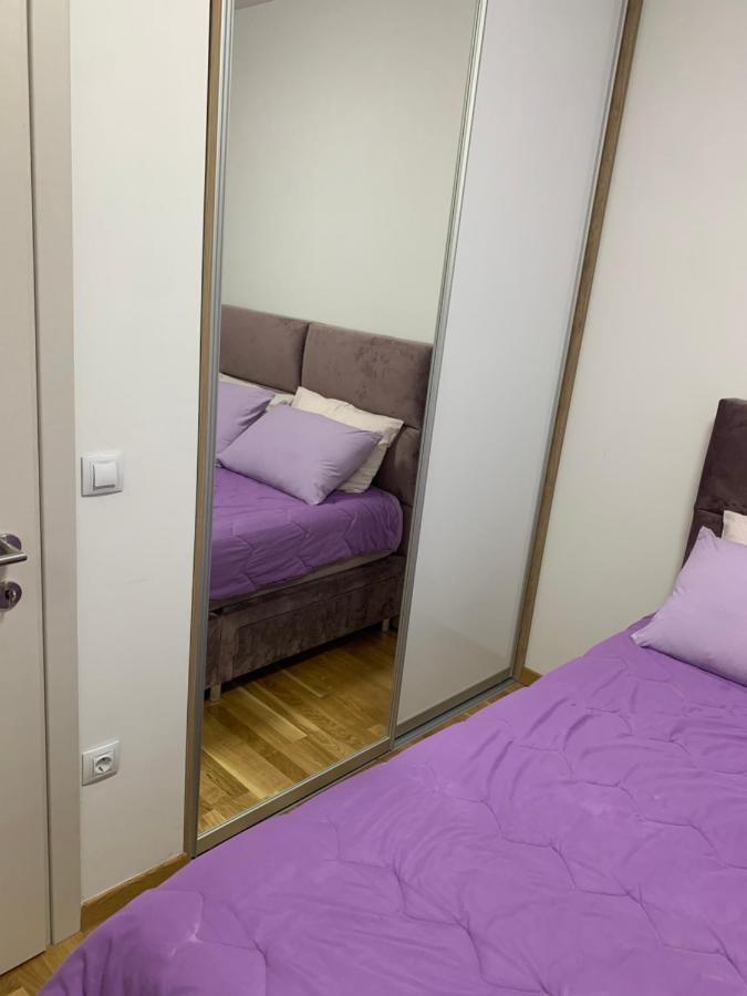 Pink Modern Apartment Skopje Esterno foto